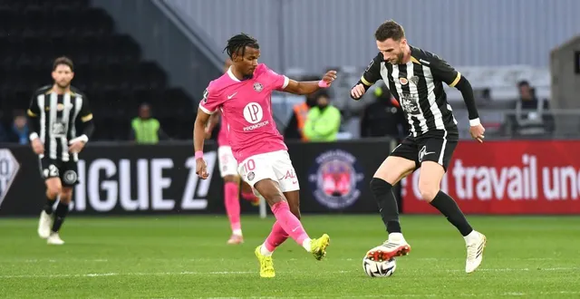 photo  van den boomen a retrouvé son ancien club, toulouse.  &copy;  co - michel durigneux 