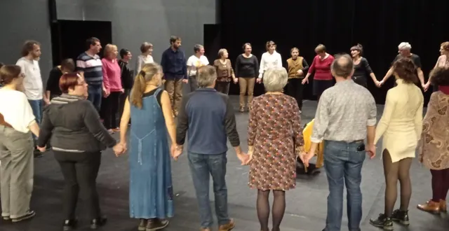 photo  les participants écoutant les conseils de perrine vrignault.  &copy;  ouest-france 