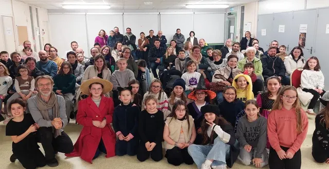 photo  les petits bouillards sont montés sur scène pour la mi-saison. 