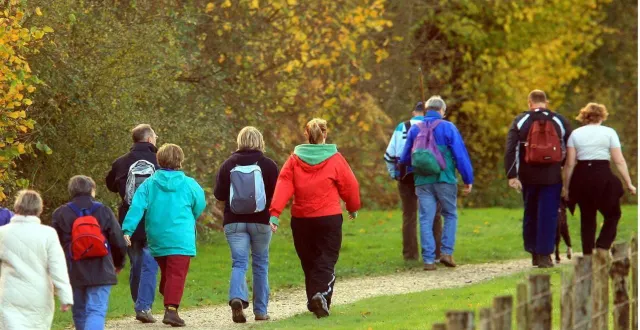 photo  description : description : photo pqr/le maine libre/herve petitbon/le mardi 11 nombre 2008 a neuville sur sarthe brevet des randonneurs ou du randonneur titre : les brevets de randonneurs maintenus legende : archives le maine libre – hervé petitbon  &copy;  archives 