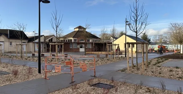 photo  la première tranche des travaux de la place édith-bonnem, à alençon, est terminée.  &copy;  ouest-france 