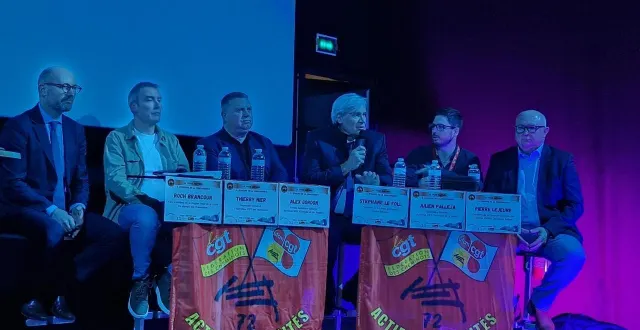 photo  la cgt des cheminots de la sarthe a organisé une réunion publique à la salle des cinéastes en compagnie notamment de stéphane le foll et de roch brancour.  &copy;  le maine libre 