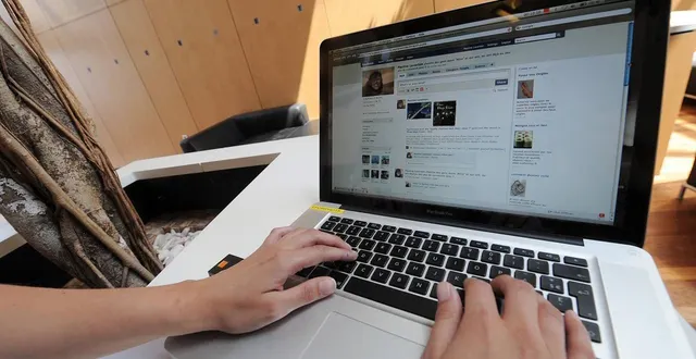 photo  d’après une étude de la plateforme indeed, plus de la moitié des recruteurs déclarent avoir refusé un candidat après avoir consulté ses réseaux sociaux. photo d’illustration.  &copy;  marc roger / archives ouest-france 