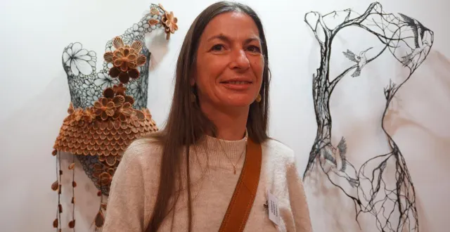 photo  violaine sausset sculpte des dentelles modernes à partir d’un matériau écologique innovant : le pla, un plastique biosourcé.  &copy;  co 