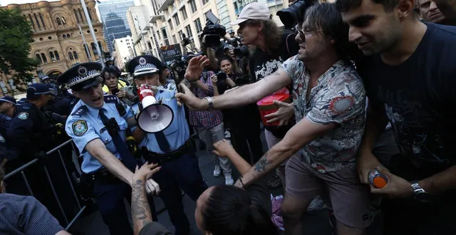 photo  des heurts ont éclaté entre manifestants et forces de l’ordre en marge du déplacement du président israélien à sydney ce lundi 9 février 2026.  &copy;  darrian traynor / getty images asiapac / getty images via afp 