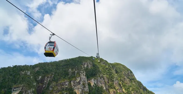 photo  la suisse compte de nombreux téléphériques insolites comme le plus raide au monde. photo d’illustration.  &copy;  engin_akyurt / pixabay 