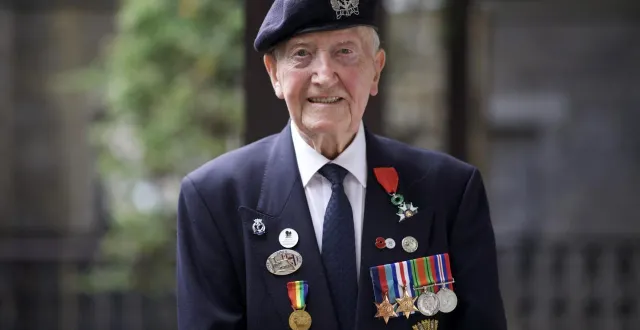 photo  vétéran de la royal navy, stan ford est décédé samedi 7 février 2026 à l’âge de 100 ans. il avait l’habitude de revenir en normandie, où il avait été grièvement blessé durant l’été 1944.  &copy;  british normandy memorial 