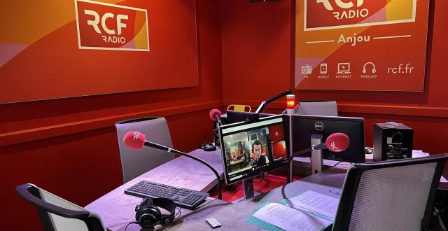 photo  rcf anjou consacre une émission aux municipales à angers et cholet ce mardi 10 février.  &copy;  co - gabriel boussonnière 