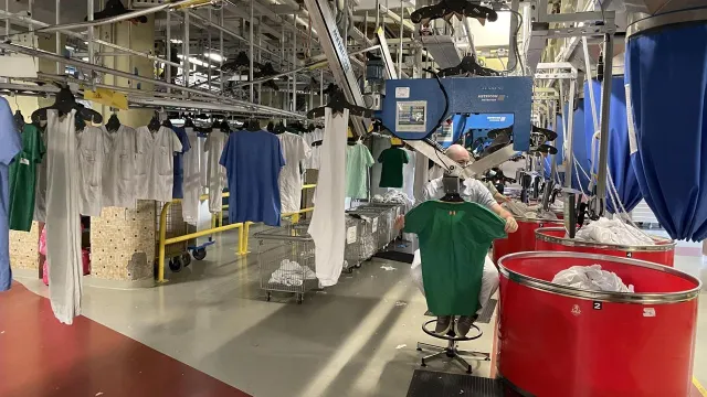 photo info deux syndicats déposent un préavis de grève à la blanchisserie du CHU d’Angers : la direction répond 