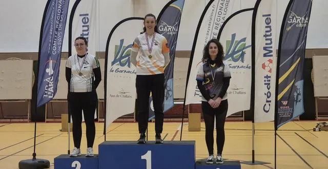 photo  océane guy, archère de la compagnie de tir à l’arc de la flèche (sarthe) a décroché le titre de championne régionale, ce week-end, à la garnache (vendée).  &copy;  compagnie de tir à l’arc de la flèche 