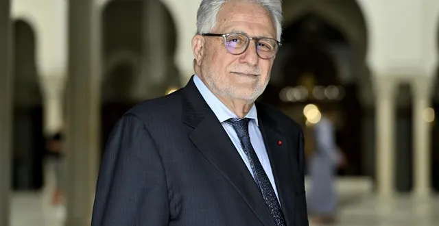 photo  chems-eddine hafiz, recteur de la grande mosquée de paris, a piloté la réalisation du guide musulmans en occident.  &copy;  stéphane geufroi / ouest-france 
