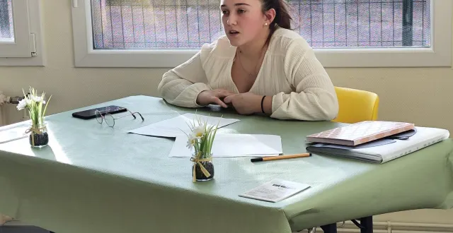 photo  dimanche, viva villages a organisé une réunion avec hélas, peu de participants.  &copy;  ouest-france 