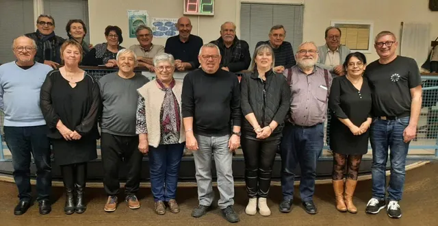 photo  commencé début janvier, le challenge un homme une femme du cercle saint-paul a réuni 26 équipes. la finale, jouée samedi 7 février, s’est terminée sur le score 12-8 par la victoire de joël rivault et nathalie poidevin face à joël bidet et marcelle rouault. les premières parties du challenge des présidents se déroulent cette semaine.  &copy;  co 