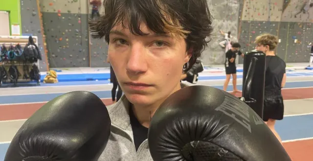 photo  vic, 28 ans, habitante de baugé-en-anjou, participe ce samedi 31 janvier 2026 au championnat de bretagne pour le self-défense et boxing club fléchois.  &copy;  le maine libre - louis gohin 