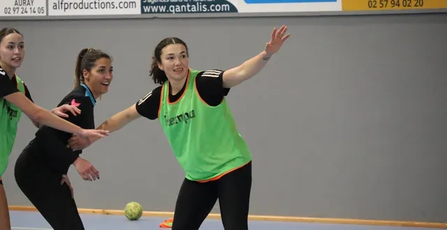 photo  l’ancienne joueuse du xv de france caroline drouin a renoué avec le handball, à auray (morbihan), quelques mois après la fin de sa carrière de rugbywoman professionnelle, en août 2025.  &copy;  ouest-france 