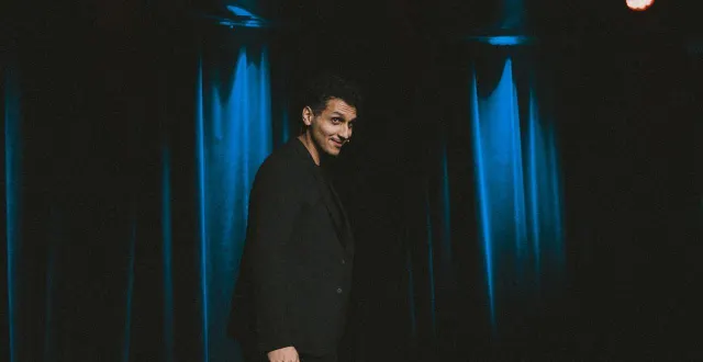 photo  en marge de son spectacle, ryad baxx rêve de cinéma. le comédien prépare également un ouvrage et a écrit deux séries.  &copy;  eliott dorr 