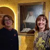 photo trois sourires, celui de l’historienne d’art bénédicte fillion-braguet (à gauche), celui de stéphanie vitard-gibiat, responsable du patrimoine d’angers (à droite), et, au milieu, celui de marie-anne-louise bensunce de castelmoron, abbesse puissante de l’abbaye du ronceray de 1709 à 1742.