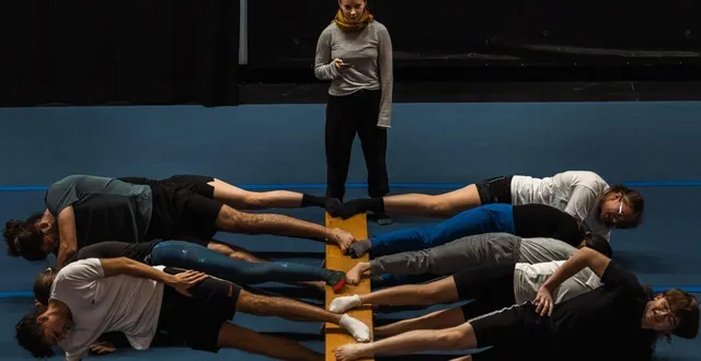 photo  le lycée cirque est la seule formation aux arts circassiens au niveau du lycée des pays de la loire.  &copy;  nicolas bezault/le plongeoir 