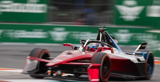 photo  citroën espère une montée en puissance de son équipe à djeddah.  &copy;  clement luck / dppi 