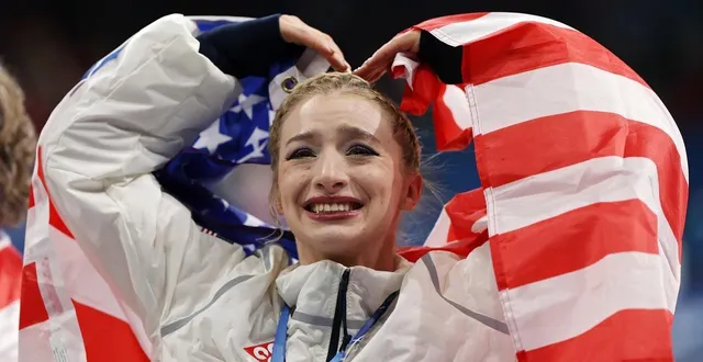 photo  amber glenn, sacrée championne olympique par équipes de patinage artistique, dimanche 8 février.  &copy;  getty images via afp 