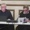 photo  beaufort-en-anjou, le 9 février 2026. premier adjoint en charge des finances, rémi godard, ici aux côtés du maire alain dozias, a présenté son dernier rapport d’orientations budgétaires. 