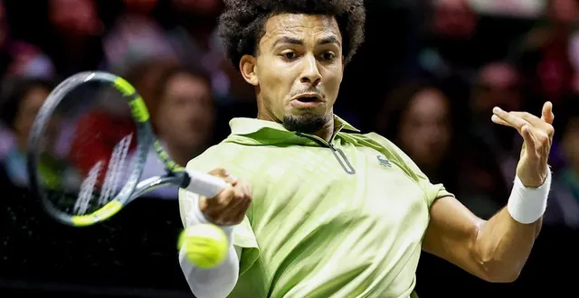 photo  face à alex de minaur, arthur fils s’est bien battu mais est éliminé du tournoi de rotterdam. la marche était trop haute.  &copy;  bas czerwinski / afp 