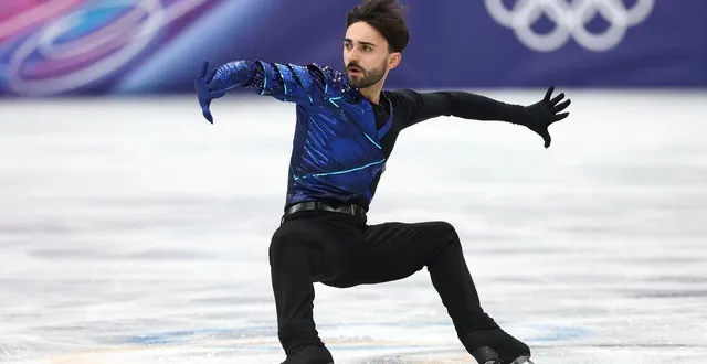 photo  kevin aymoz a réalisé une belle performance lors du programme court.  &copy;  jamie squire / getty images via afp 