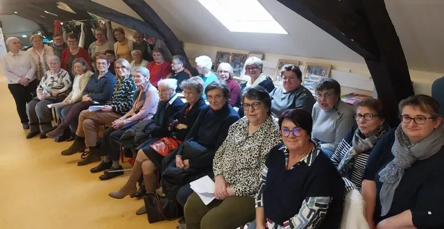 photo  les mains créatives se retrouvent chaque semaine, afin d’exercer leurs talents artistiques.  &copy;  ouest-france 