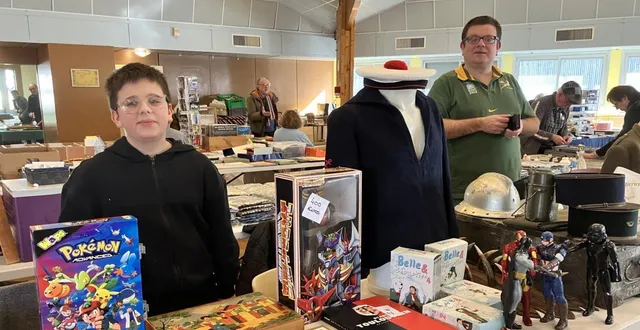 photo  les collections sont souvent des affaires de famille : gabin et son papa tony sont tous deux multi-collectionneurs.  &copy;  le maine libre 