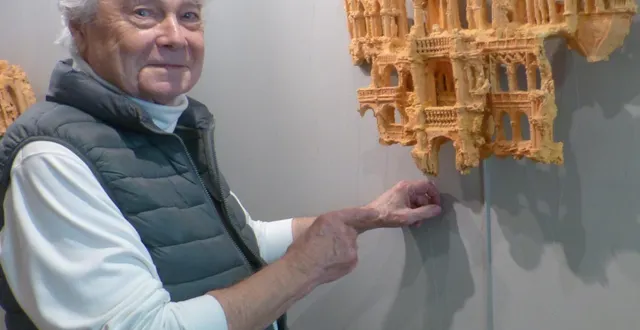 photo  christian champagne a installé cinq de ses sculptures et une quinzaine de cadres.  &copy;  le maine libre 