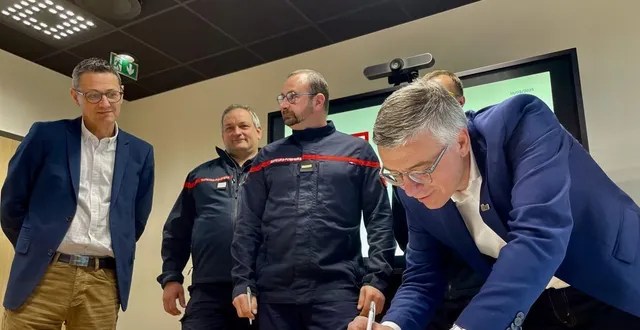 photo  cholet, le mardi 10 février 2026. l’entreprise fdi a officialisé un partenariat avec le sdis 85 afin de faciliter l’engagement des sapeurs-pompiers volontaires parmi ses salariés.  &copy;  co - lucas rojouan 