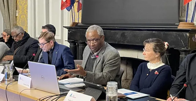 photo  ahamada dibo, adjoint en charge des finances, a présenté le dernier budget de la mandature, lundi 9 février 2026.  &copy;  ouest-france 