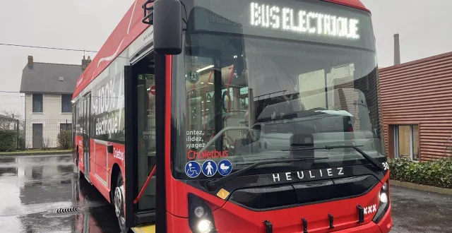 photo  le tout premier bus électrique va entrer en service à la mi-février 2026 à cholet.  &copy;  ouest-france 