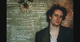 actu cin&eacute;ma  jeff buckley n’a publié qu’un album de son vivant mais est devenu une légende du rock des années 1990. 
