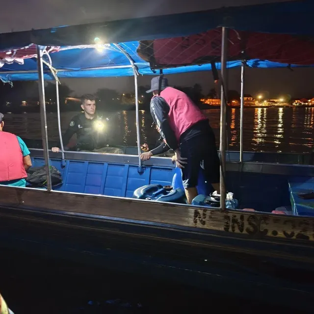 photo chaque mois, l’opération miroir réunit des deux côtés du fleuve les forces de l’ordre brésilienne et française pour mieux coordonner les contrôles.  ©  valérie parlan
