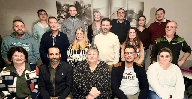 photo  voici la liste des 17 candidats de la voix des habitants, qui se présenteront aux prochaines élections municipales.   &copy;  le maine libre 