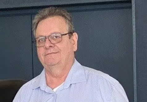 photo  lionel aigron, en tête de liste pour les élections municipales de saint-généroux.  &copy;  co 