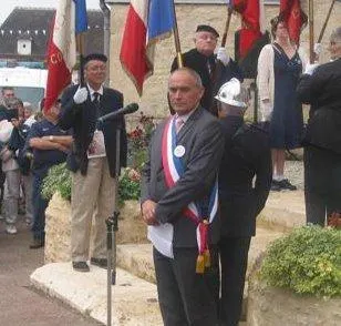 photo échauffour. didier duvaldestin vise un second mandat 