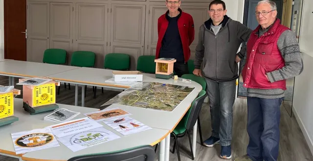 photo  les membres du groupement de défense contre les organismes nuisibles de beaucouzé.  &copy;  co 