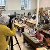 photo thierry leroyer a reconstitué une classe du tout début du xxe siècle au sein de l’école descartes, comme il l’avait fait par le passé lors des journées du patrimoine.
