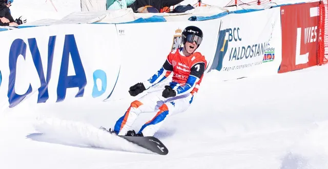 photo  jonas chollet et son frère aidan représentent les espoirs français du snowboard cross.  &copy;  tommaso berardi / afp 