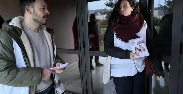 photo  angers, le 10 février 2026. william benaissa et charlotte pelluau de la liste demain angers dans le quartier de la doutre, ont tracté mardi à l’occasion de la campagne des municipales 2026.  &copy;  photo courrier de l’ouest 