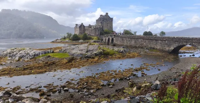 photo  le château d’eilean donan est bien connu des amateurs de james bond et de game of thrones.  &copy;  philippe serieys 
