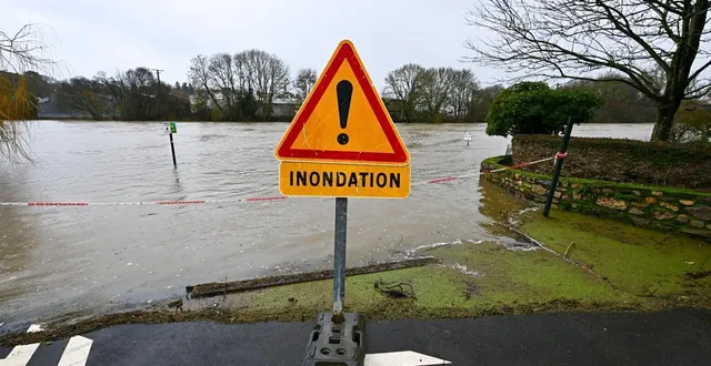 photo  des routes sont inondées en maine-et-loire, département qui se trouve en vigilance orange pour les crues. photo d’illustration.  &copy;  franck dubray / ouest france 