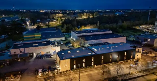 photo dans le maine-et-loire, artirenov multiplie les projets et annonce l'ouverture d'un showroom de cuisines leicht &copy; artirenov