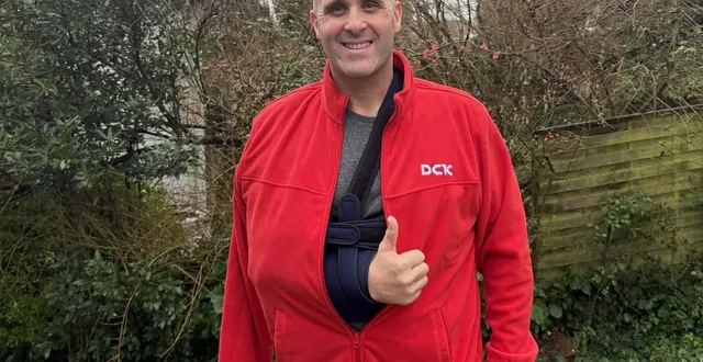 photo  le bras toujours en écharpe, guillaume chollet se reconstruit doucement mais sûrement après sa chute sur le dakar 2026.  &copy;  guillaume chollet 