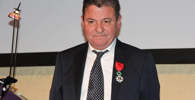 photo  alain samson, pdg du groupe malherbe, en novembre 2013, lors de la remise de la légion d’honneur.  &copy;  archives/ouest-france 