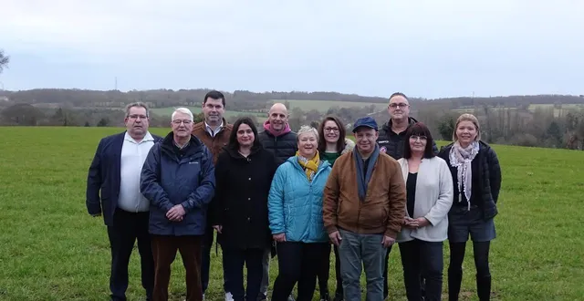 photo  une équipe soudée qui accompagnera le candidat alain dutertre (à gauche).  &copy;  ouest-france 