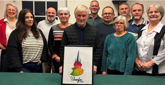photo  de gauche à droite : martine balland, laura saez-garcia, thierry jean, martine boutelet, dominique netzer, sébastien legeay, bruno delaunay, muriel chardenoux, ludovic quetel, mathieu lereau-françois, claudine peyrat.  &copy;  fournie par la liste 