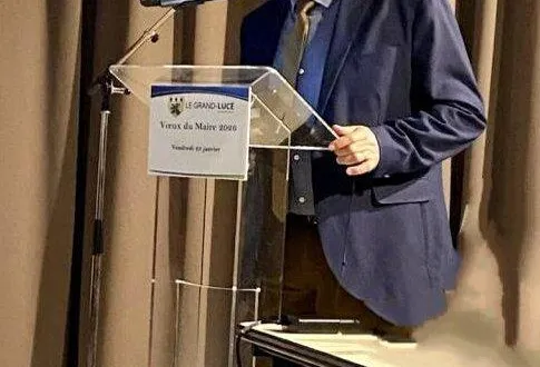 photo  le maire pascal dupuis a présenté ses voeux.  &copy;  ouest-france 